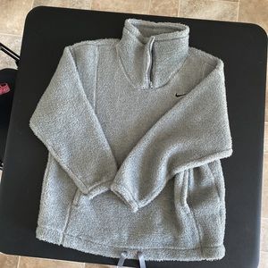Nike Therma-fit pullover